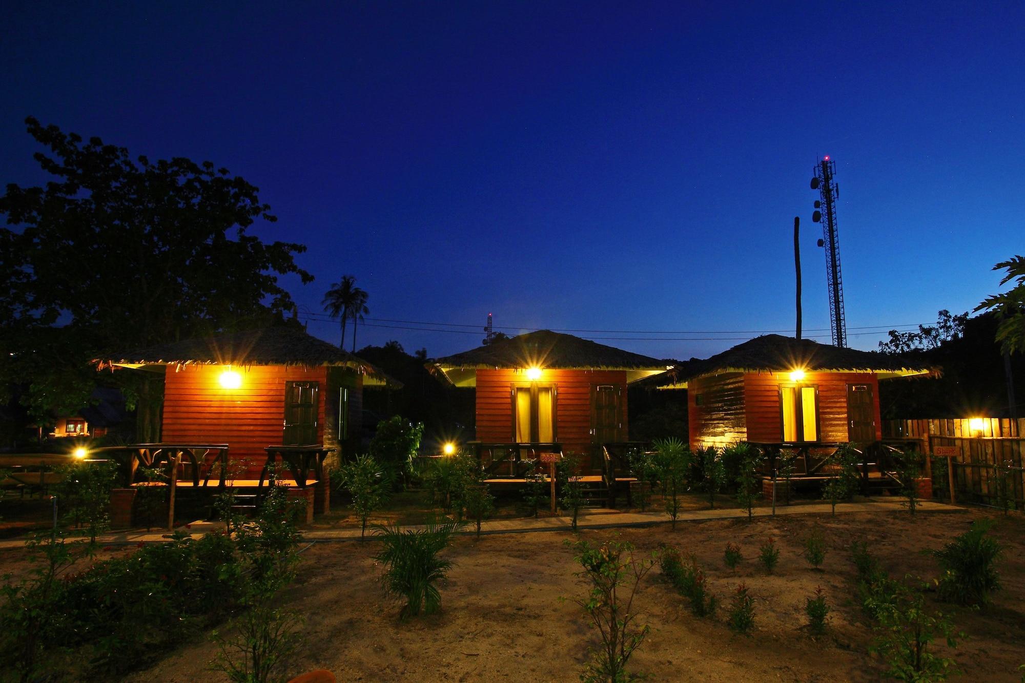 Pp Red Tuna Hut Phi Phi Don Exterior photo