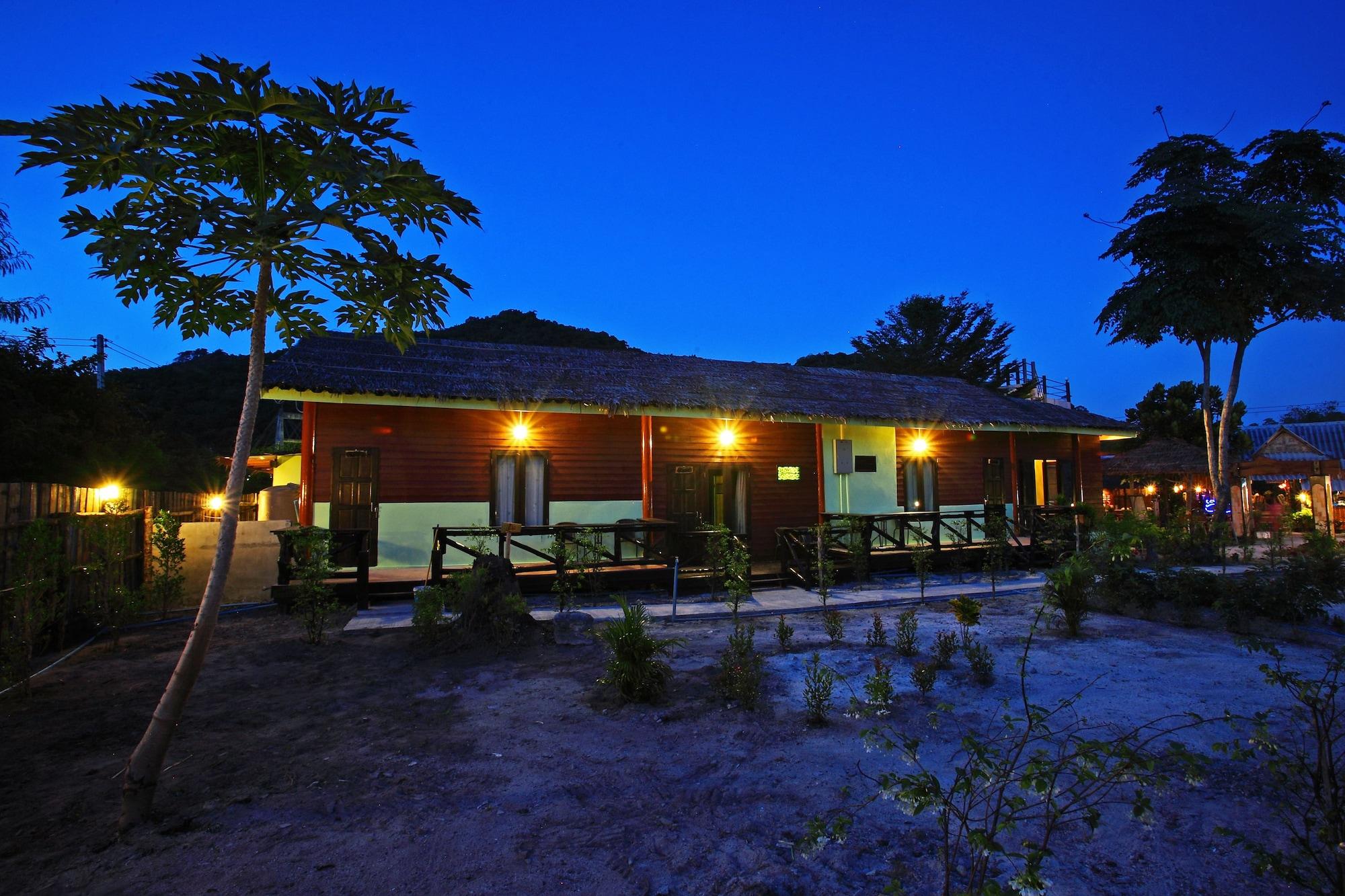 Pp Red Tuna Hut Phi Phi Don Exterior photo